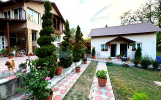 Casa 4 camere, anexe, recent renovata, foisor, teren 781mp, Izvoru, DB - Poză 13