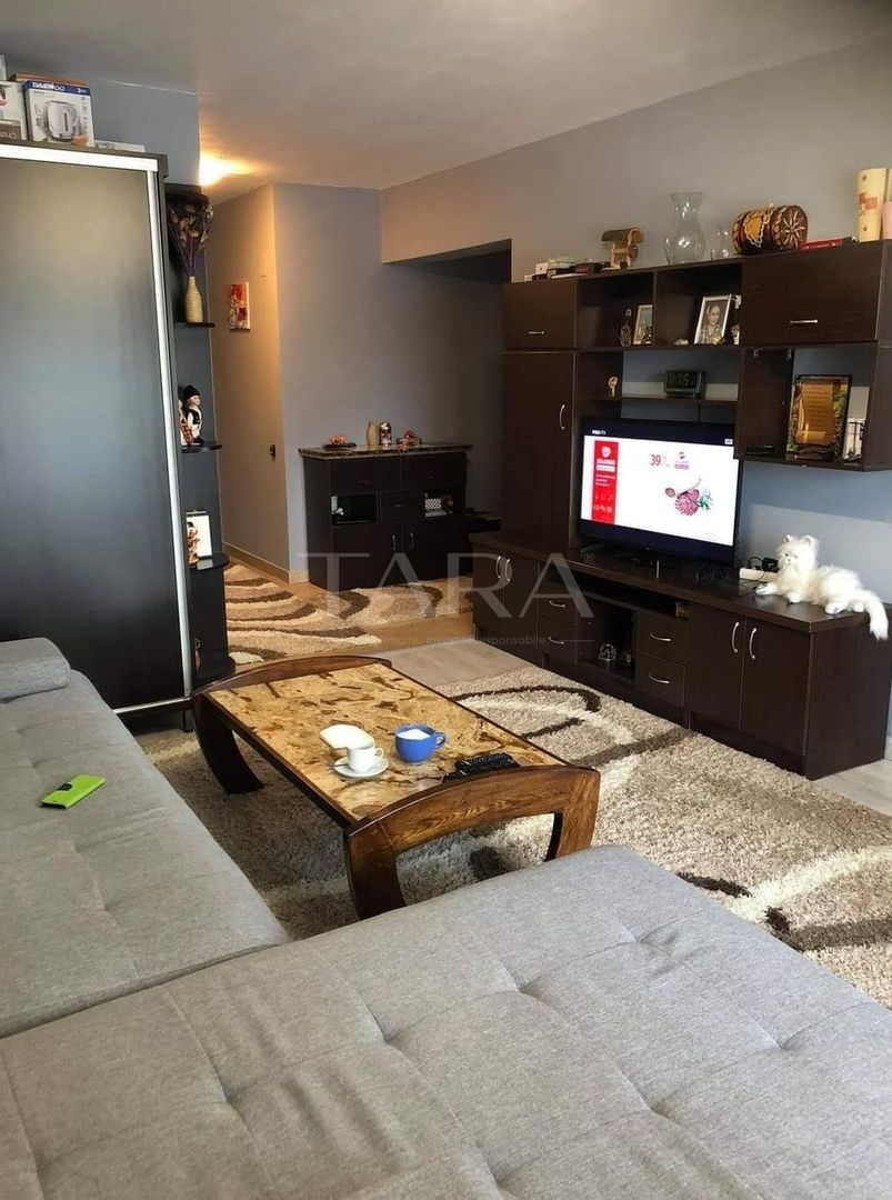 Apartament in zona Profi, central Floresti. - Poză 2