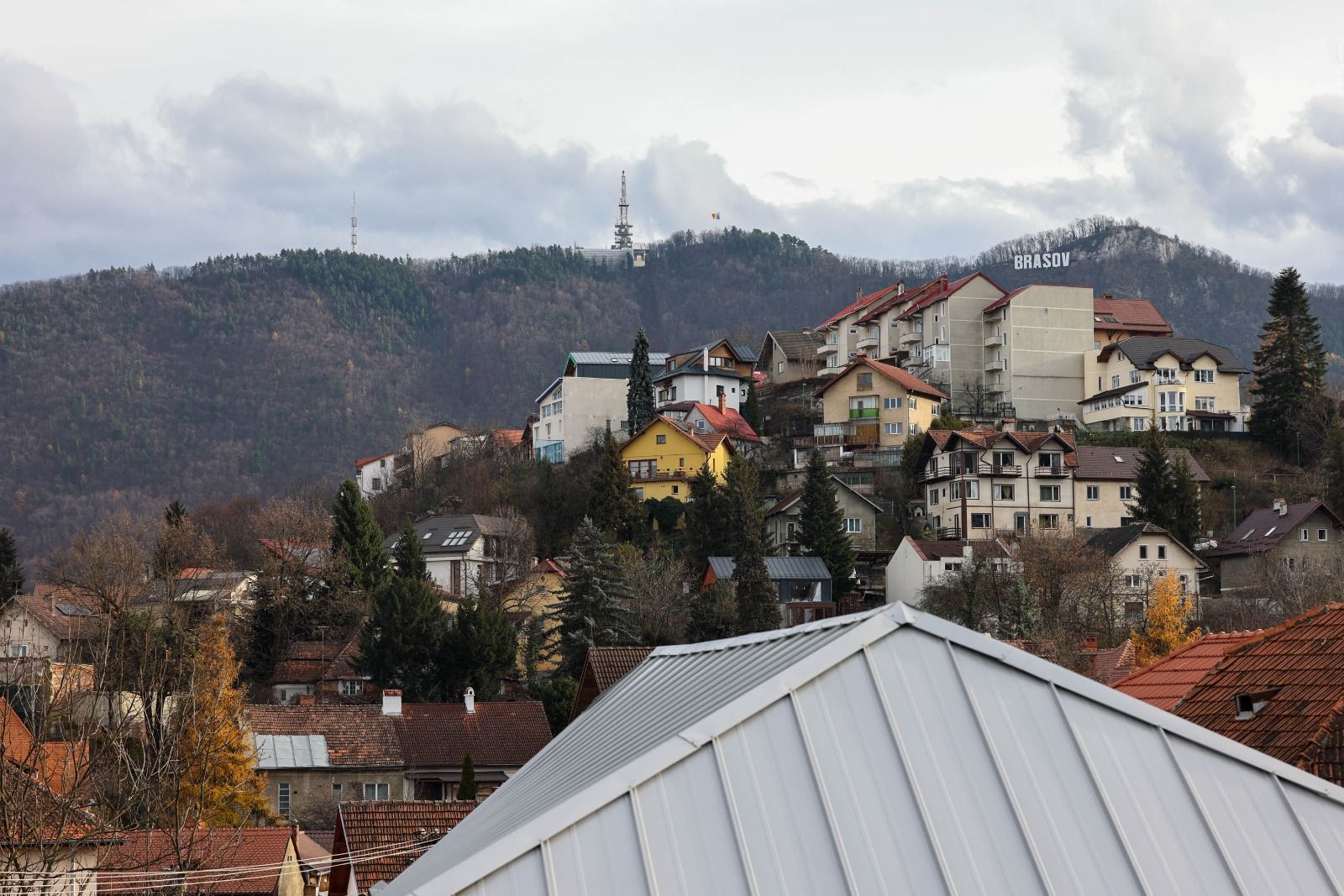 Casă deosebită de vânzare în centrul Brașovului - Poză 49