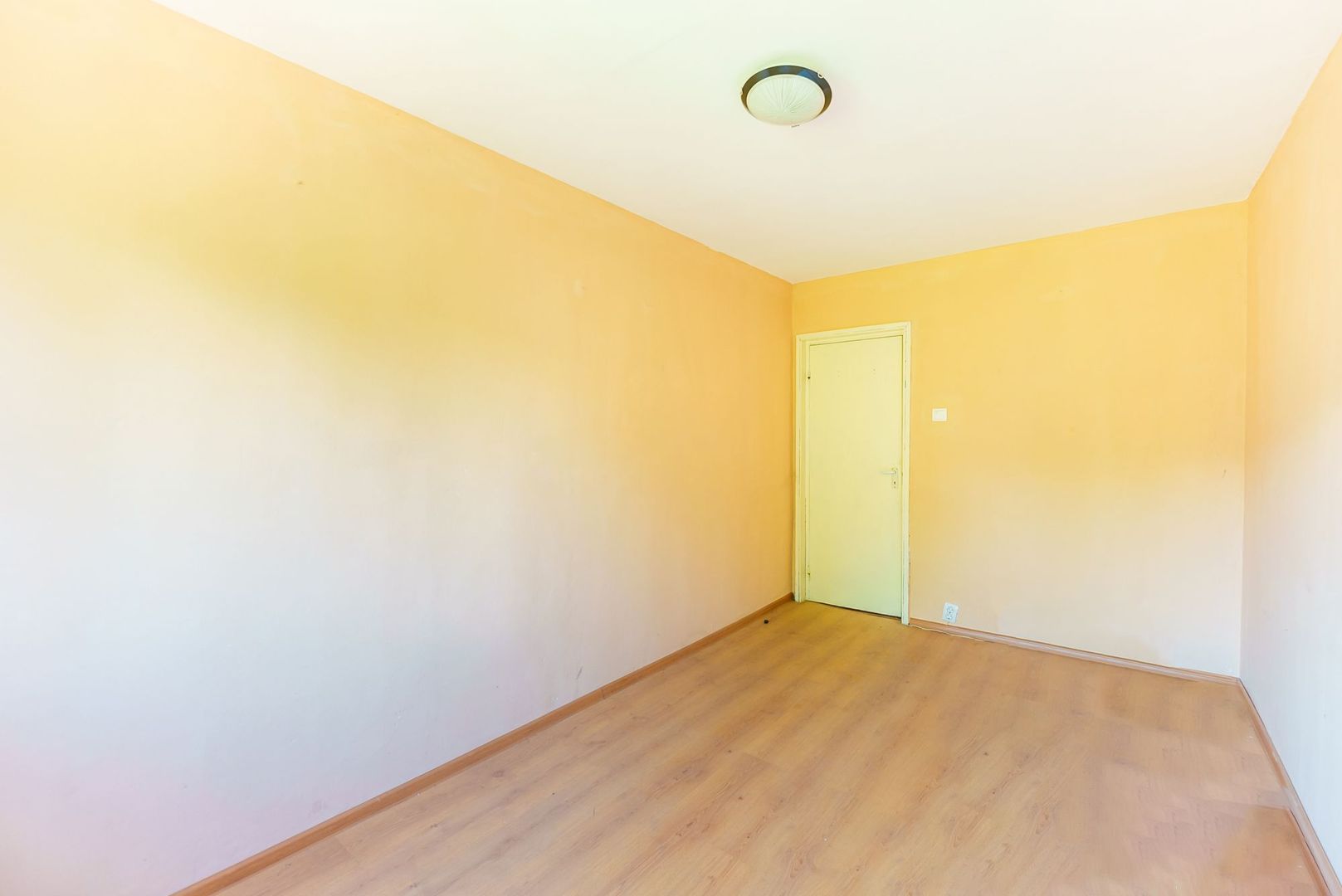 Apartament cu 4 camere Vlaicu - Poză 3