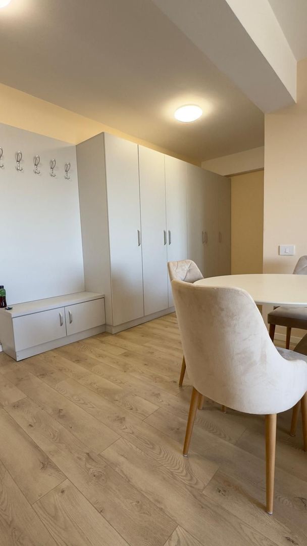 Inchiriez ap 2 camere, mobil utilat modern, loc parcare- 550 euro/luna - Poză 5