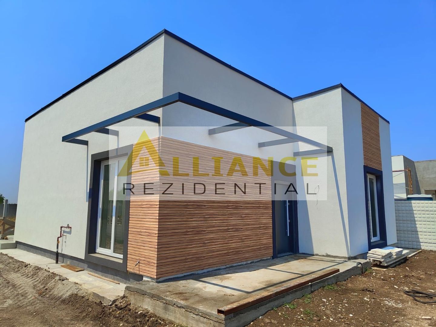 Casa Individuala - 4 camere - 2 bai - 386 mp teren - Poză 3