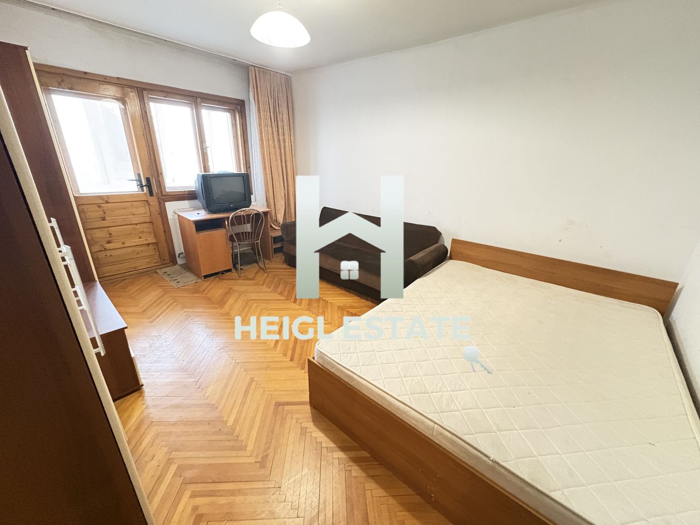 Apartament cu 2 camere decomandat in Complexul Studentesc - Poză 1