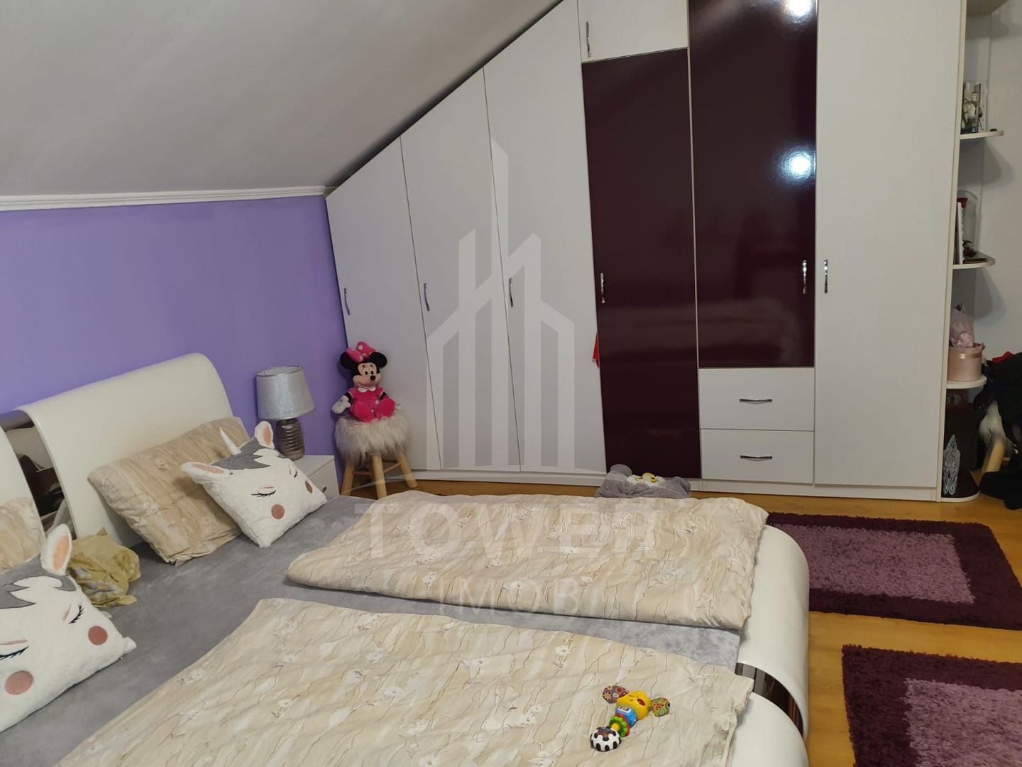 Apartament spațios 3 camere, 99 mp, mobilat și utilat, cu pod – etaj 2 - Poză 1