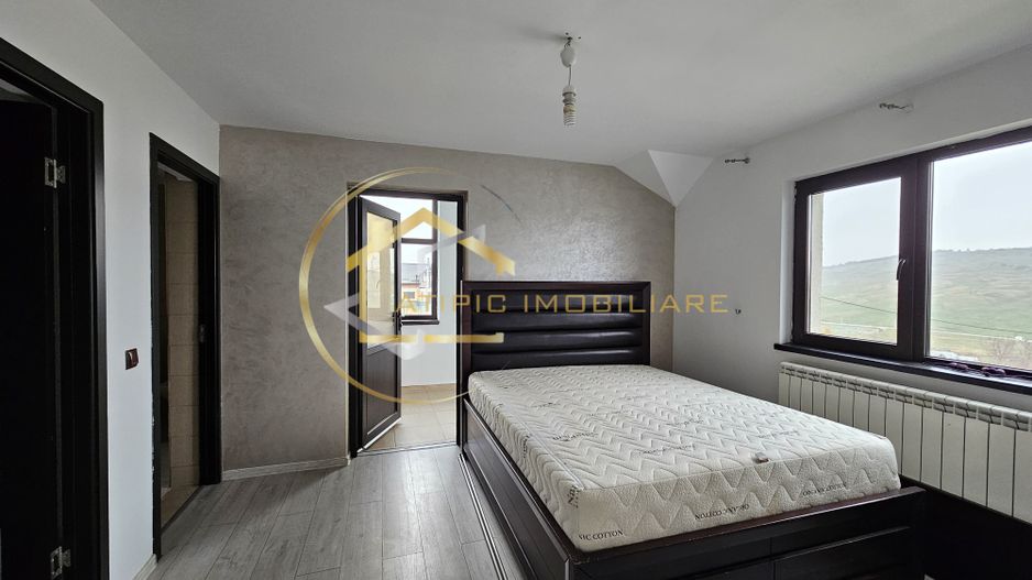 De vanzare vila duplex 3 camere 500mp teren in Rediu - Poză 14