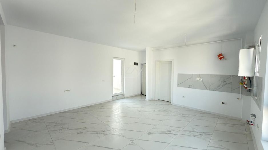 Bloc finalizat. Terasa 45 mp. Loc de parcare. - Poză 3