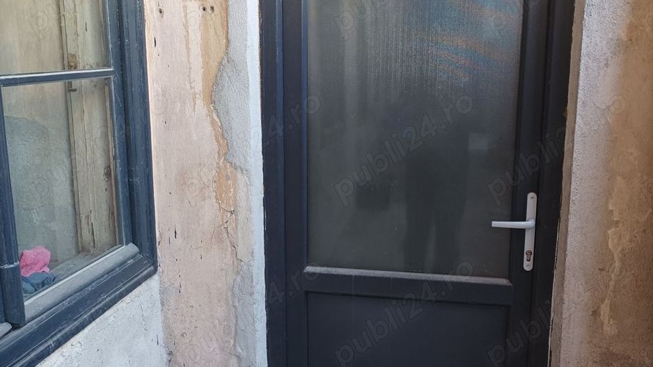 Vand apartament la parter in zona ultracentrala Satu Mare - Poză 4