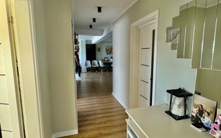 Apartament, parte dintr-un triplex, ultrafinisat, zonă liniștită și view superb! - Poză 11