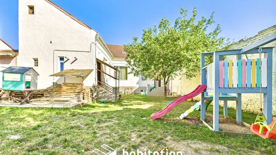 Casă de vânzare în zona Lunei – ideală pentru locuit sau investiție! - Poză 28