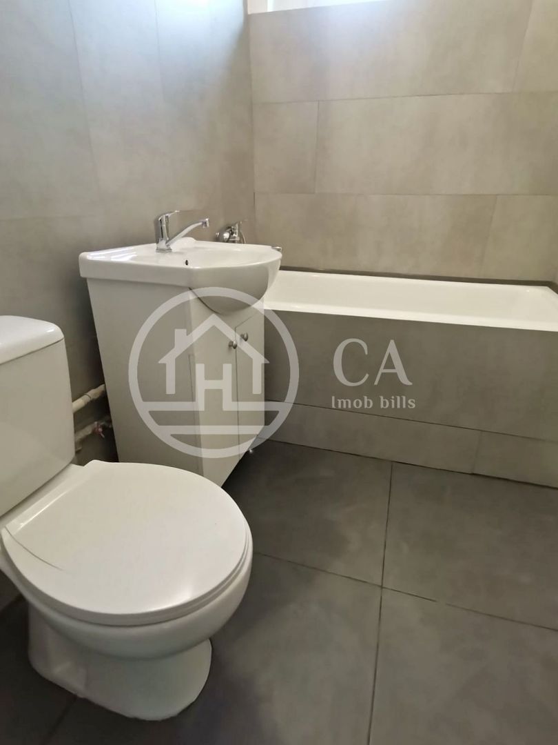 Apartament de vânzare cu 3 camere, Ultracentral Oradea - Poză 8