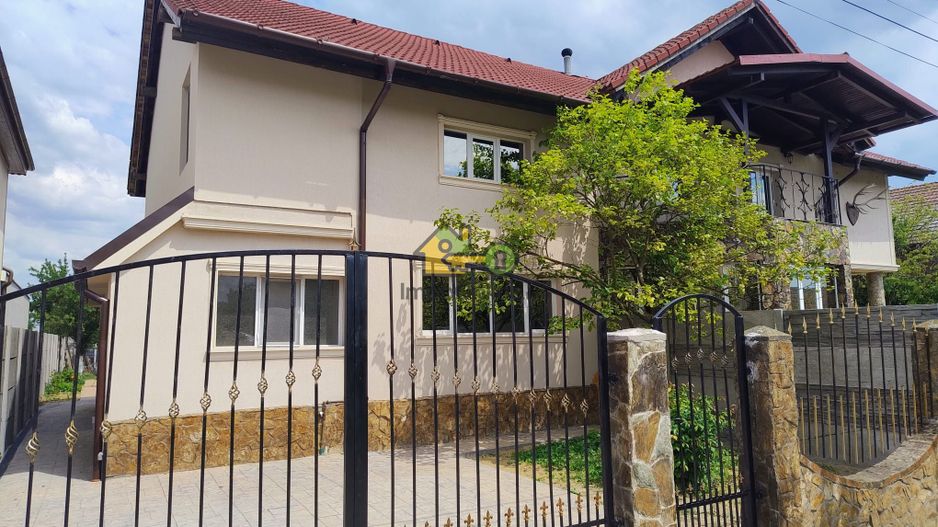 Vilă Premium cu Piscină în Șag – Mutare Imediată, la Cheie - Poză 1