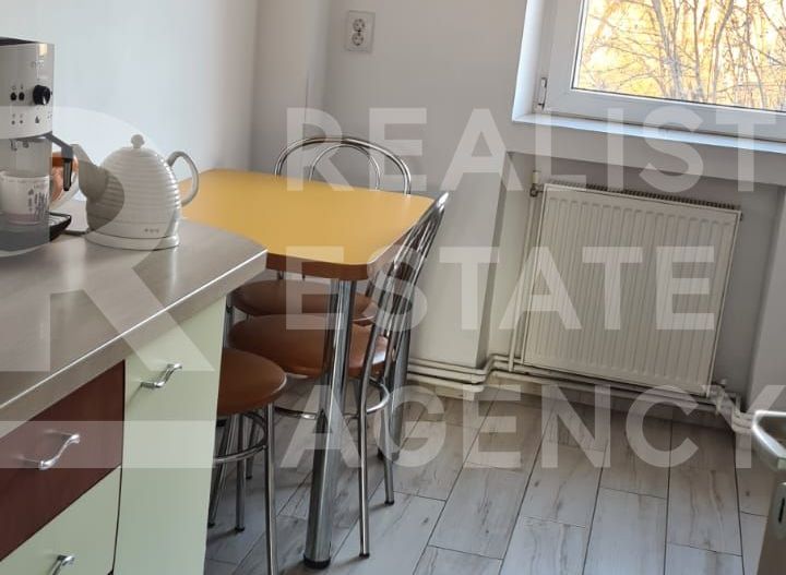 Apartament 4 camere de vânzare - Calea București, Brașov - Poză 10