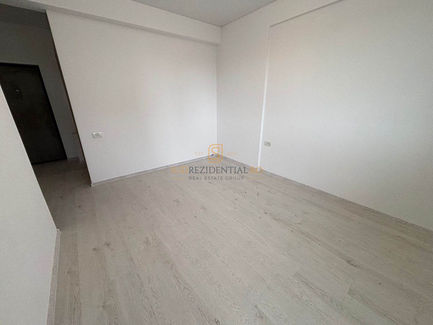 De inchiriat Garsoniera decomanada cu gradina, nemobilata,Solstitiului - Poză 5
