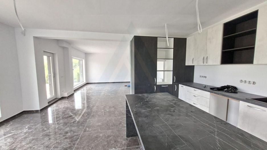 Casă moderna premium 195 mp utili cu garaj și teren 815 mp în Selimbar - Poză 14