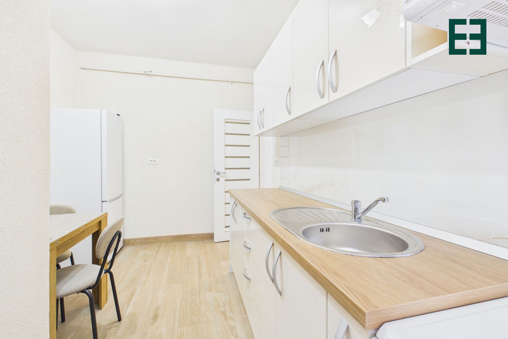 De închiriat - Apartament cu 2 camere -  Zonă Ultracentrală - Arad - Poză 10