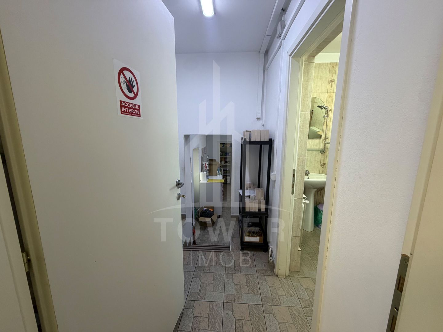 Spațiu Comercial de Închiriat | Ideal pentru Farmacie - Poză 4