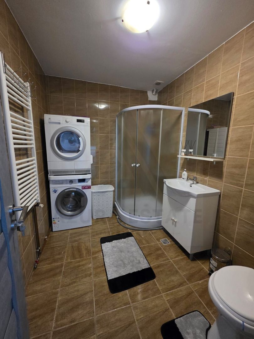 Apartament modern 3 camere 65 mp utili balcon zona Vasile Aaron - Poză 8