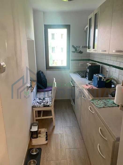 Apartament cu 2 camere în zona Podu Roș, vizavi de Colegiul Emil Racoviță - Poză 5