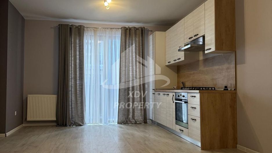 Apartament 4 camere decomandate , 2 bai, 2 balcoane,  90mpu, Sibiu - Poză 2