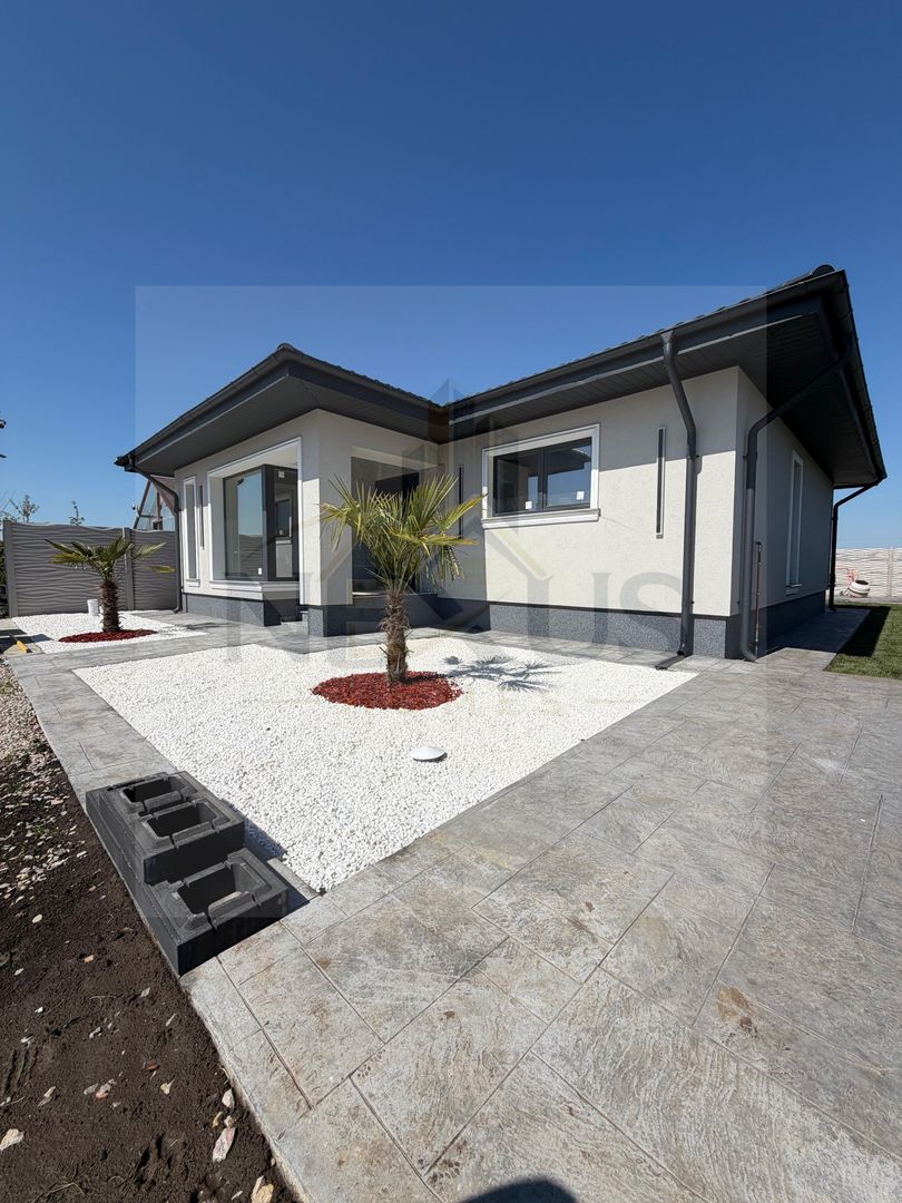 Casa individuala |4 camere - 2 bai| Teren 375 mp- Terasa - Poză 1