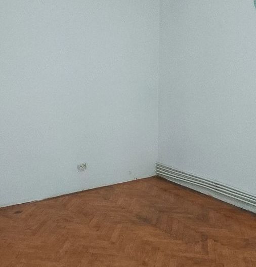 APARTAMENT NEMOBILAT SPATIOS METROU UNIVERSITATE - Poză 5