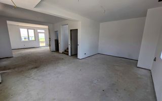 Vila, 4 Camere, Dezmir, Constructie Noua, 450 mp, 4 Bai, 2 Parcari - Poză 3