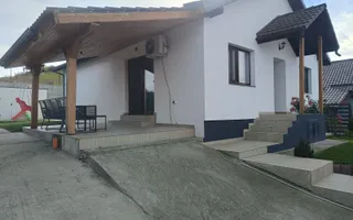 Casa individuala la cheie, 3 camere, 70 mp+425 teren, garaj,Sannicoara - Poză 19