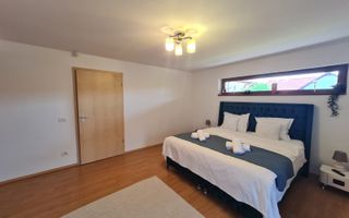 Vila spațioasă și recent renovată în Ghiroda! - Poză 70