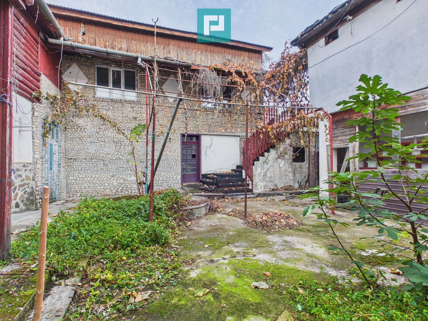 Proprietate impresionantă Sântana - 3500 mp utili - Poză 51