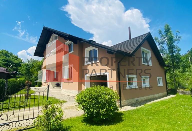 Vila de locuit in Bran/Predelut cu panorama superba. - Poză 39