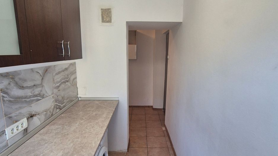 Închiriez apartament 1 camera etajul.1 - Poză 10