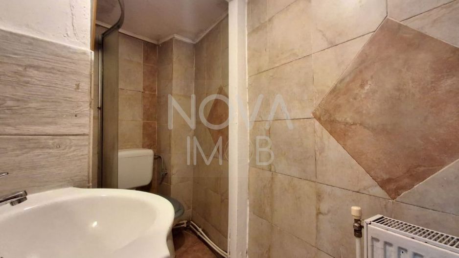 Casa pentru muncitori, 19 locuri - Trei Stejari - Poză 12