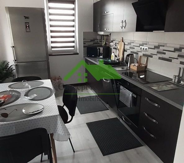 2 camere, bloc nou, parcare inclusă – vedere la munți - Poză 1