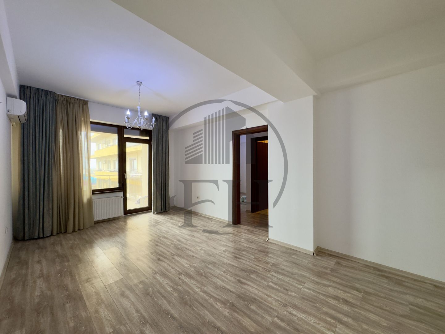 Apartament 3 camere de vanzare Mamaia, zona Summerland - Poză 5