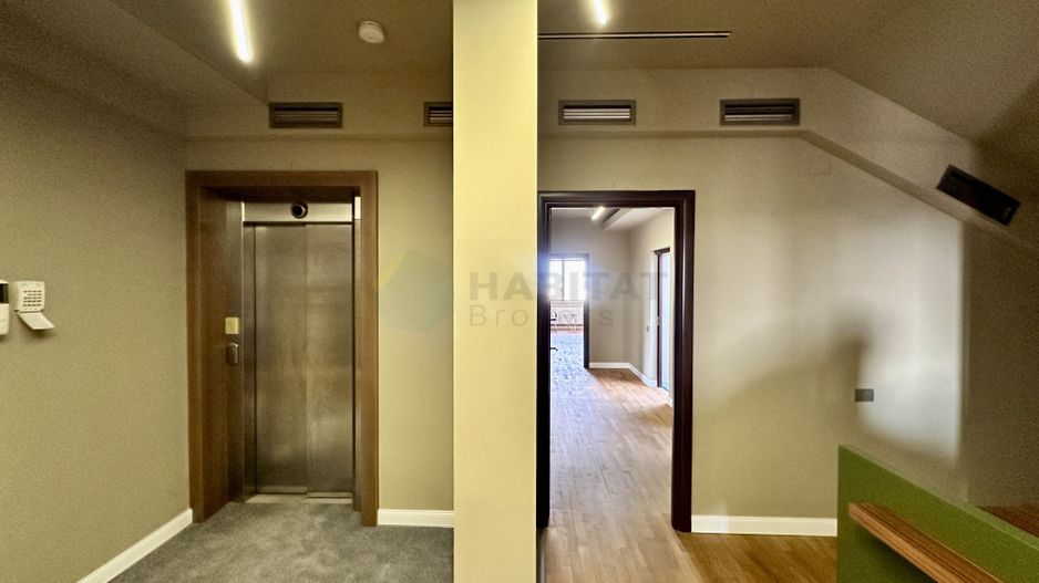 Spațiu office premium, discret - Poză 22