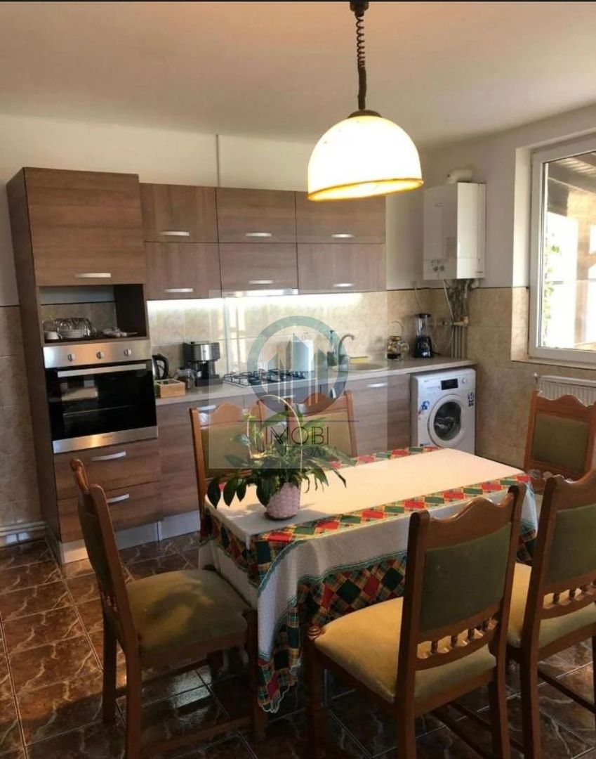 Investiție sigura, zona excelenta–Pensiune funcționala, Str.Horea Deva - Poză 10