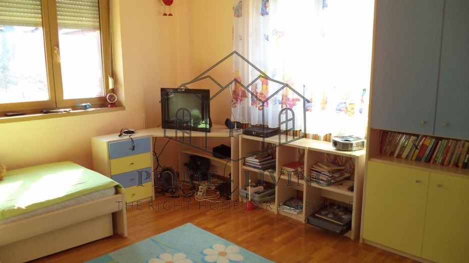 VILA - 4DORMITOARE SI GRADINA DE 300 MP LA INCHIRIERE IN IANCU NICOLAE - Poză 10
