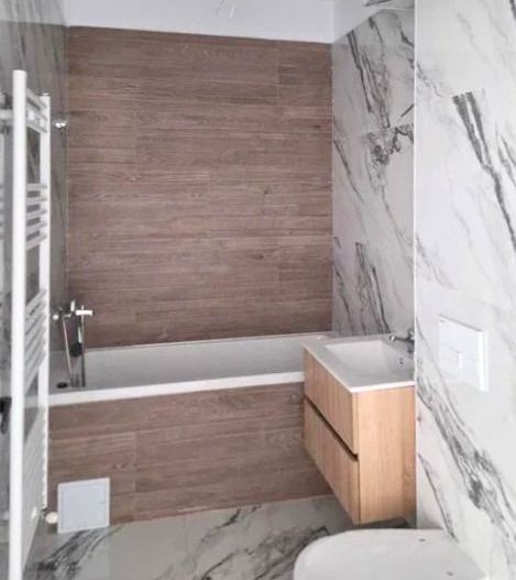 Apartament cu 3 camere situat la etajul 3 zona rezidentiala Rasnov - Poză 3