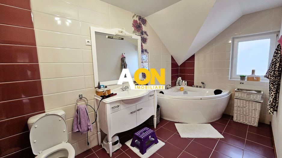 Casa S+P+M, 5 camere, mobilata, utilata, 500 mp teren, Cetate - Poză 17