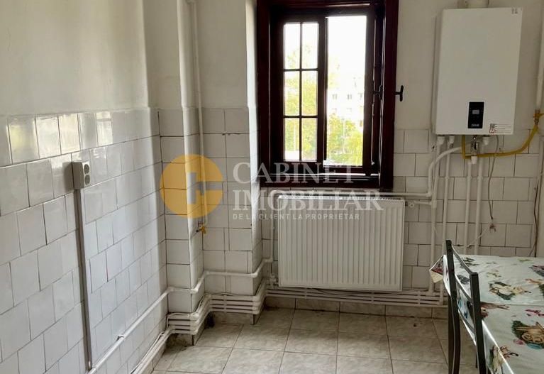 Apartament cu 3 camere semidecomandat zona Dacia - Poză 3