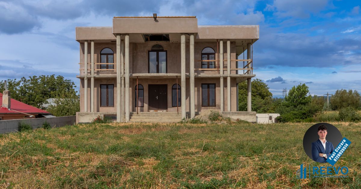 Casa/Vila cu 6 camere de vanzare, Racaciuni - REEVO