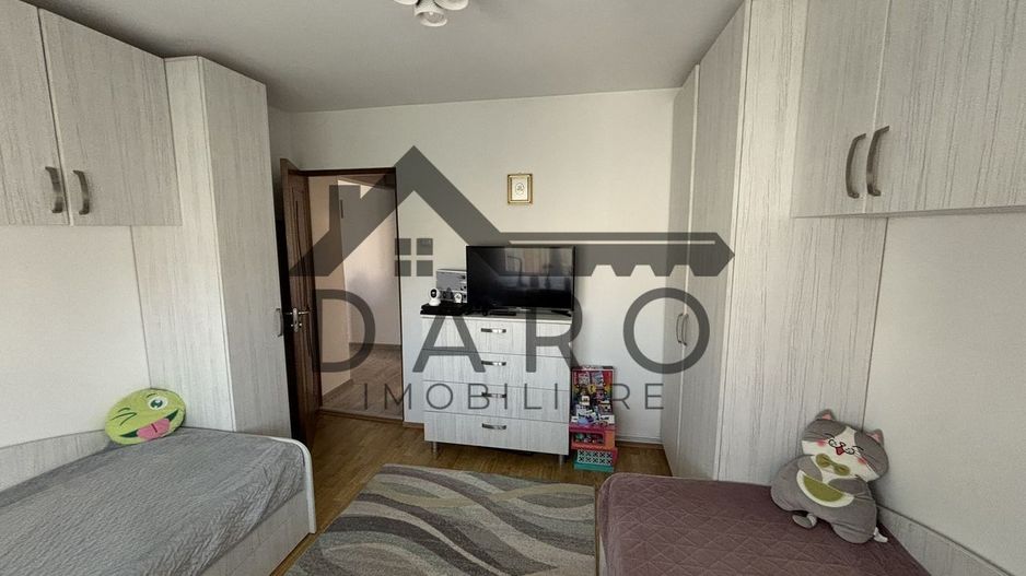 Apartament 3 camere, strada Livezeni, cartier Tudor - Poză 2
