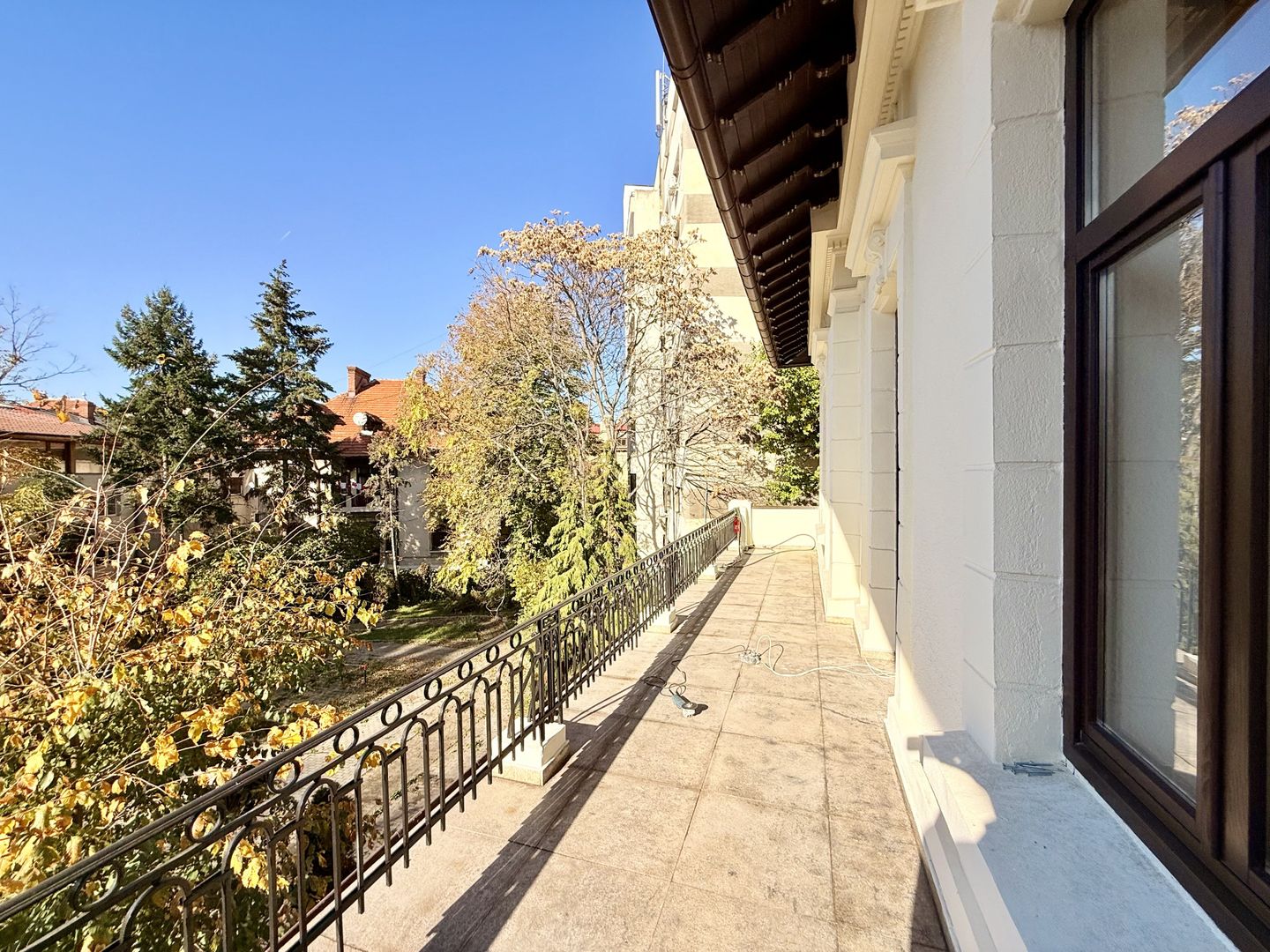 Vila 626 mp utili parcare Gradina Icoanei Dacia - Poză 3