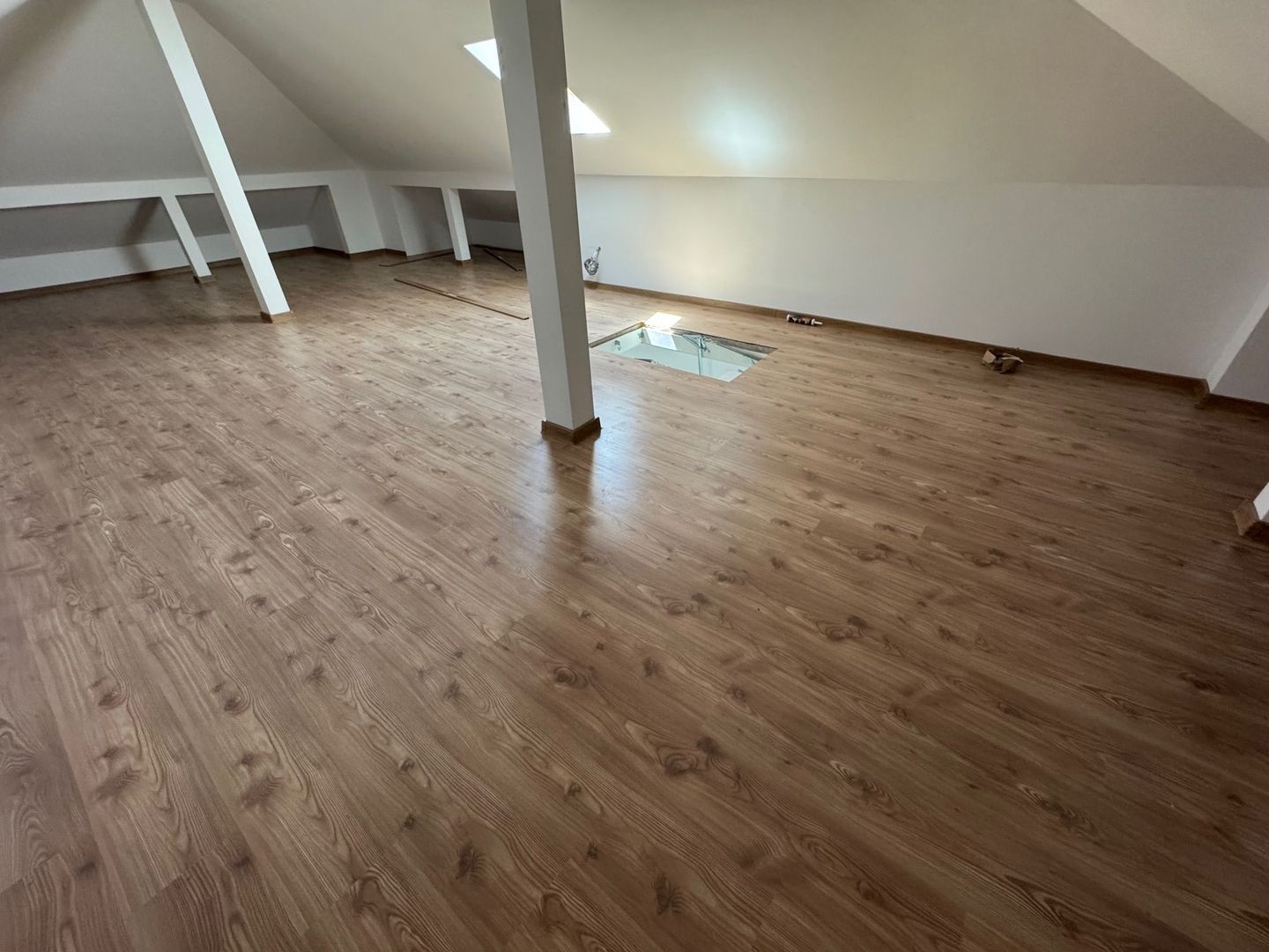 Vile PASIVE Tunari, asfalt, toate utilitatile, zona BUNA - Poză 13