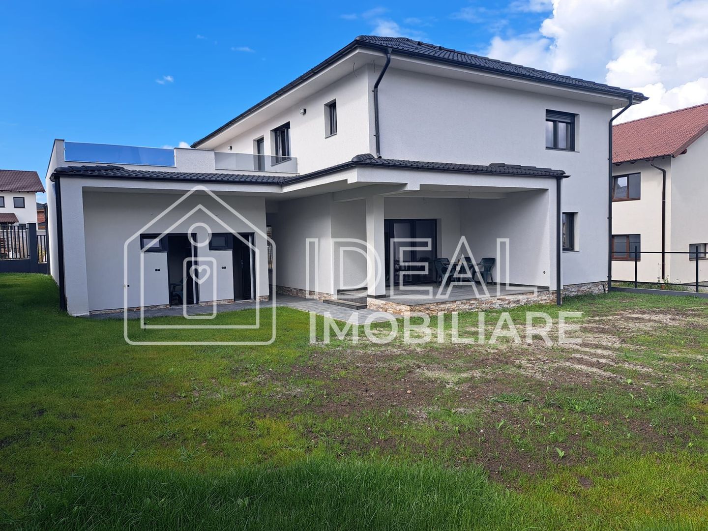 Casa Individuala Moderna cu 5 camere si 450 mp de curte, zona Selimbar - Poză 2