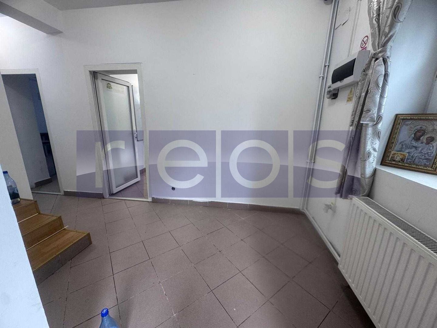 DE INCHIRIAT VILA 6 CAMERE | CURTE PROPRIE | 3 INTRARI SEPARATE | COTROCENI - Poză 4