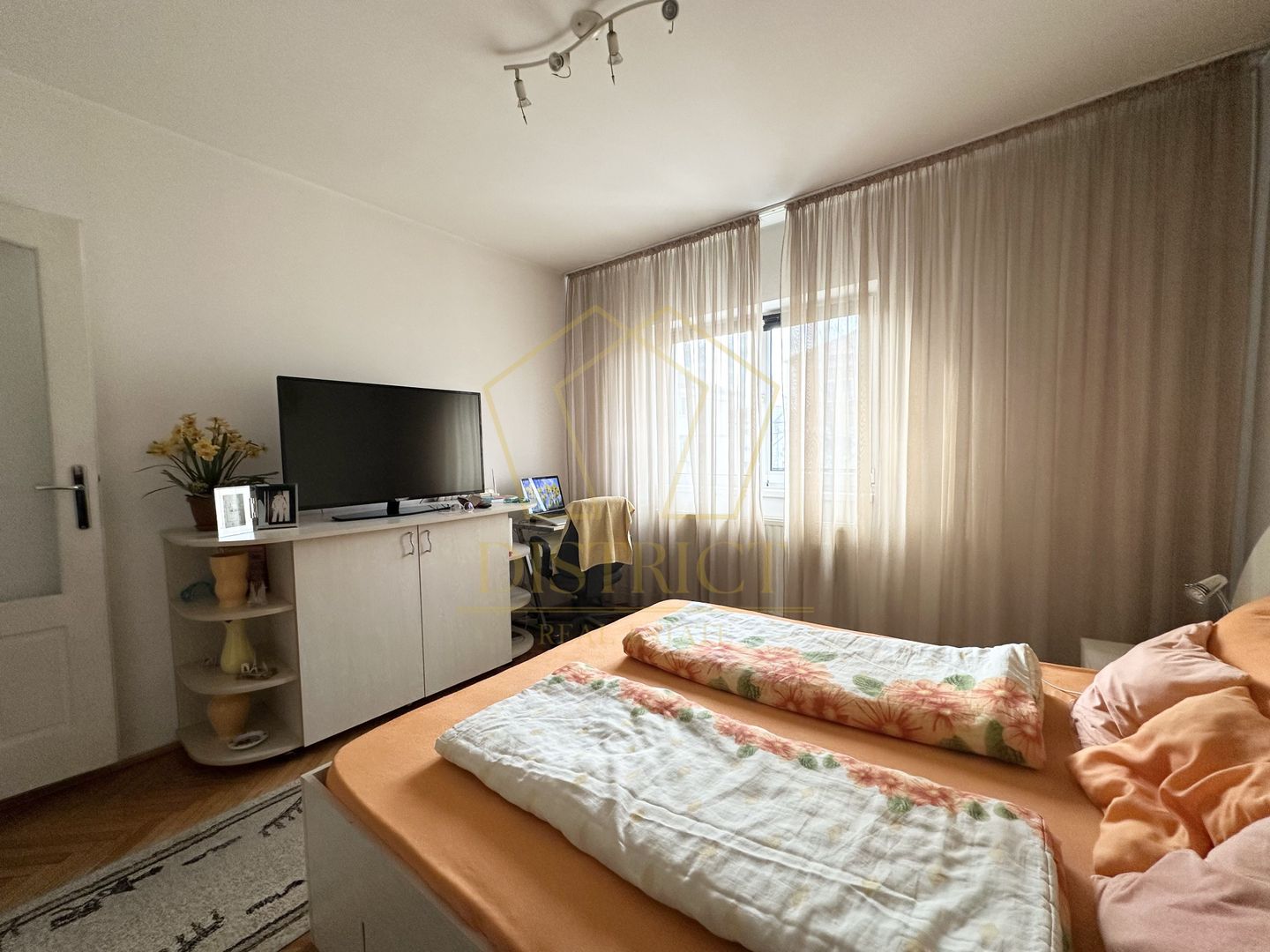 Apartament deosebit cu 3 camere | Soarelui - Poză 4