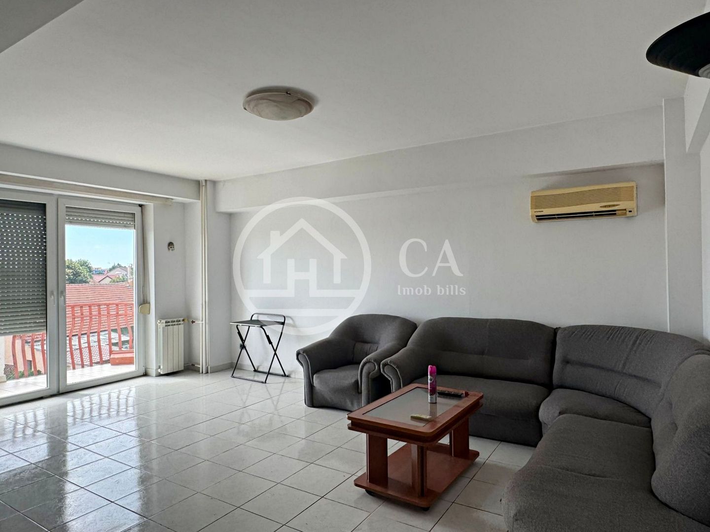 Apartament de închiriat cu 3 camere în Cantemir, Oradea - Poză 1