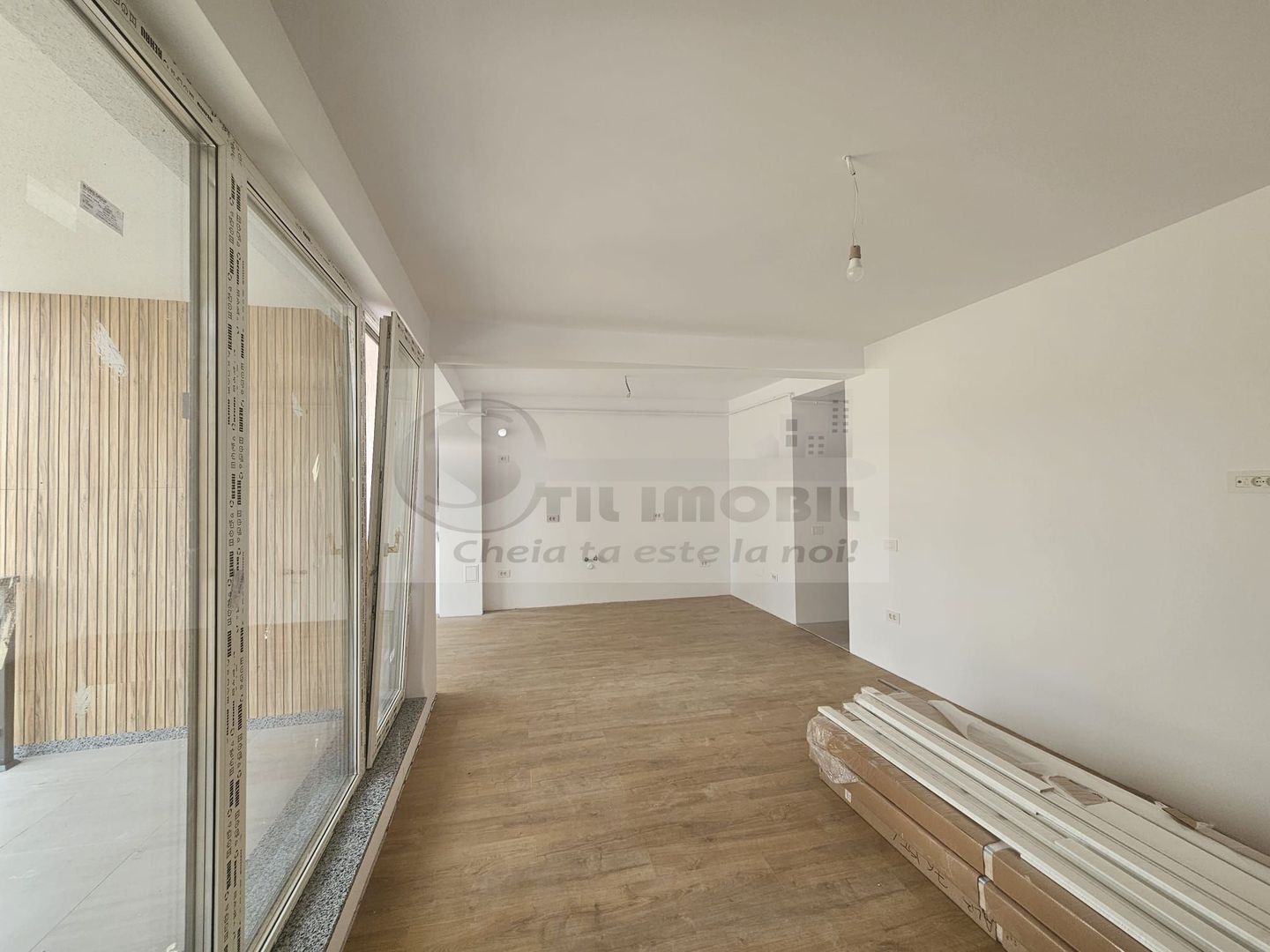 Apartament 3 camere - reper Lac Rediu - 75mp - 104.000Euro - Poză 4