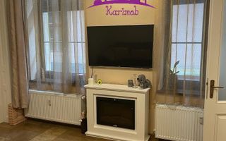 Apartament ultracentral de vanzare sau inchiriere - Poză 1
